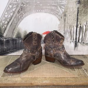 ✨👢✨Frye Deborah Studded Western Harness Boots Distressed Glazed Leather 7M $598